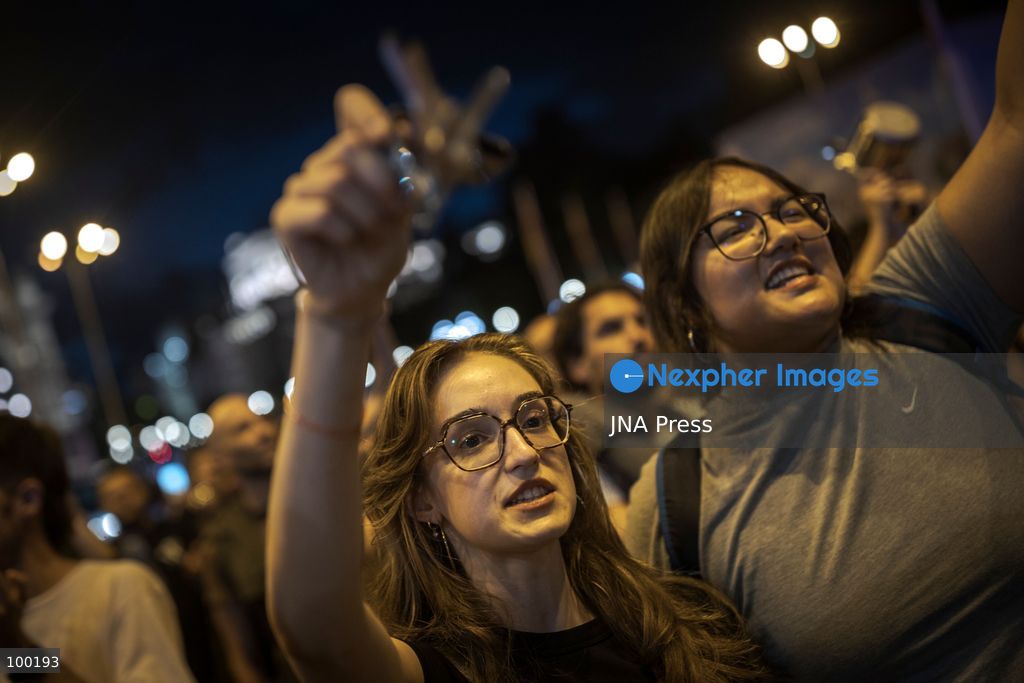 MADRID, SPAIN, OCTOBER 1, 2026: Hundreds of housing rights protesters demonstrate outside Madrid City Hall on the sixth day of an encampment at Puerta del Sol, opposing real estate speculation and calling for greater access to affordable housing. The protest reflects growing concerns over housing affordability and tenant protections amid Spain's ongoing housing crisis. The encampment was initially organized by the Sindicato de Inquilinas (Tenants' Union) following the eviction of an elderly woman from her home in Madrid. Photo by Jairo Martin / JNA Press. (Photo by Jairo Vargas MartÃ­n/JNA Press via Nexpher Images)