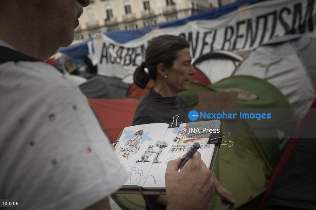 MADRID, SPAIN, SEPTEMBER 29, 2026: Housing rights activists continue their encampment at Puerta del Sol in central Madrid for a fourth day, with hundreds of tents occupying the square. The protest began following a demonstration against the eviction of 87-year-old Maricarmen Abascal from the home where she had lived for more than 70 years. Although an agreement was reached for Abascal to return to her home, protesters continued their encampment, demanding broader measures to address Spain's housing crisis and strengthen tenant protections. Photo by Jairo Martin / JNA Press (Photo by Jairo Vargas MartÃn/JNA Press via Nexpher Images)