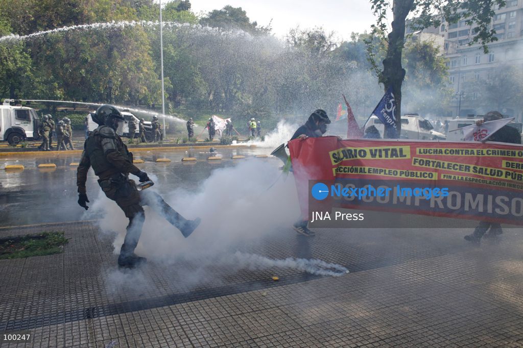 SANTIAGO, CHILE, OCTOBER 1, 2026: Students, workers, teachers and members of social organizations take part in a march in Santiago against the proposed 2027 national budget presented by President Jose Antonio Kast's government. The demonstration, called by the Confederation of Chilean Students (CONFECH) and supported by various social organizations, focused on concerns over public education funding and potential budget cuts to social programs. The proposed budget was submitted to Congress for consideration amid criticism from student groups and unions over the allocation of public resources. Photo by Sebastian Silva / JNA Press. (Photo by Sebastian Silva/JNA Press via Nexpher Images)