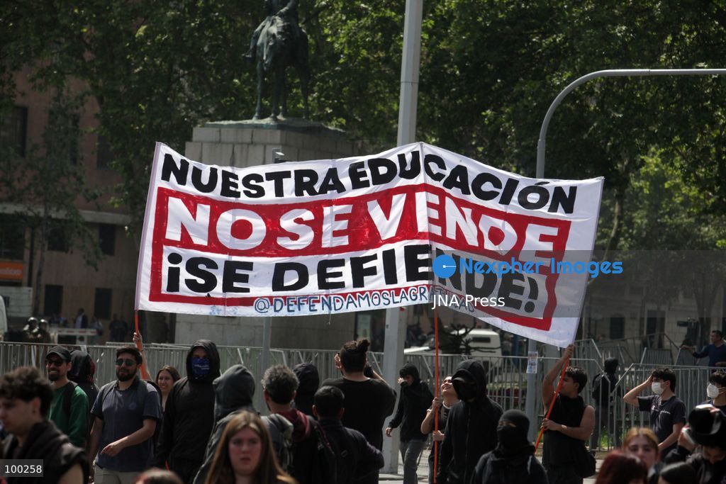 SANTIAGO, CHILE, OCTOBER 1, 2026: Students, workers, teachers and members of social organizations take part in a march in Santiago against the proposed 2027 national budget presented by President Jose Antonio Kast's government. The demonstration, called by the Confederation of Chilean Students (CONFECH) and supported by various social organizations, focused on concerns over public education funding and potential budget cuts to social programs. The proposed budget was submitted to Congress for consideration amid criticism from student groups and unions over the allocation of public resources. Photo by Sebastian Silva / JNA Press. (Photo by Sebastian Silva/JNA Press via Nexpher Images)