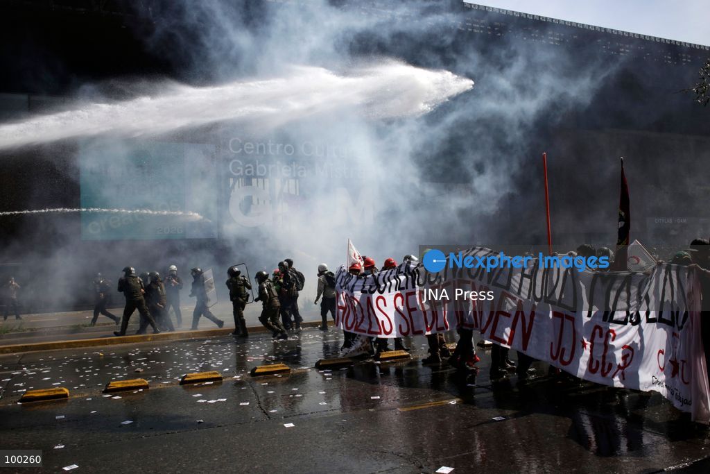 SANTIAGO, CHILE, OCTOBER 1, 2026: Students, workers, teachers and members of social organizations take part in a march in Santiago against the proposed 2027 national budget presented by President Jose Antonio Kast's government. The demonstration, called by the Confederation of Chilean Students (CONFECH) and supported by various social organizations, focused on concerns over public education funding and potential budget cuts to social programs. The proposed budget was submitted to Congress for consideration amid criticism from student groups and unions over the allocation of public resources. Photo by Sebastian Silva / JNA Press. (Photo by Sebastian Silva/JNA Press via Nexpher Images)