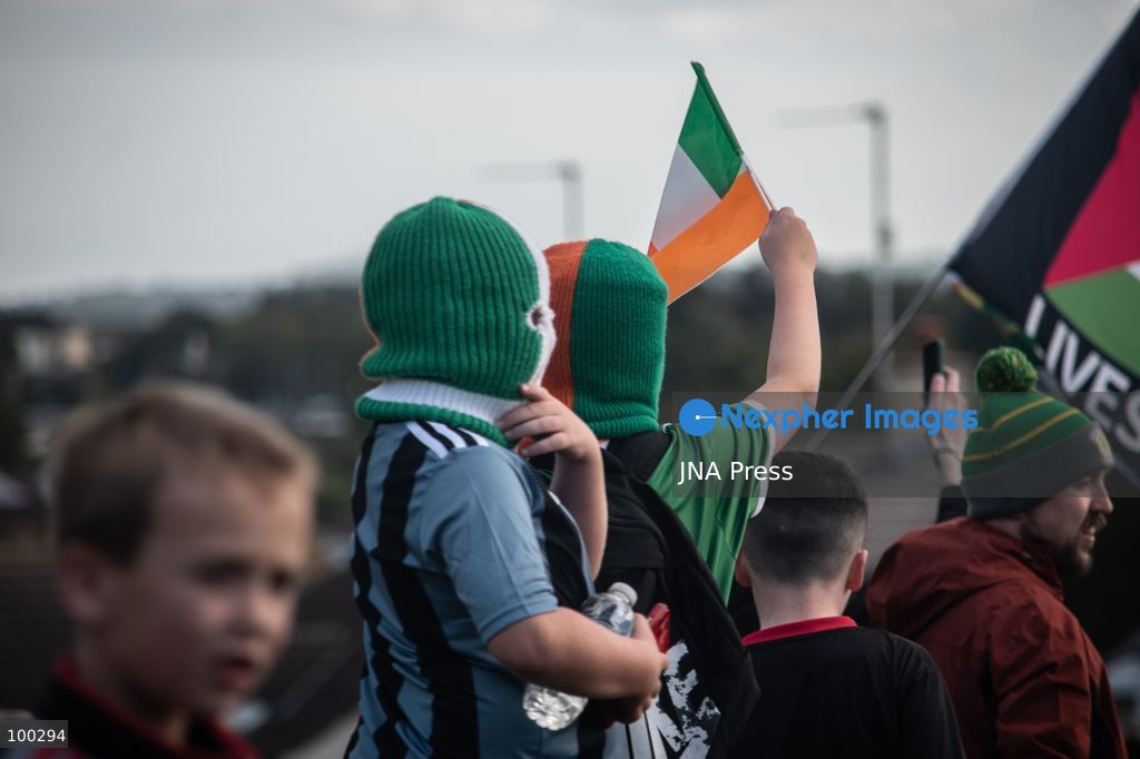 PORTADOWN, NORTHERN IRELAND, OCTOBER 1, 2026: Residents of the Garvaghy Road community gather in Portadown amid an ongoing dispute over a proposed Orange Order march through the area. Following several days of talks involving the Orange Order, the Police Service of Northern Ireland (PSNI) and community representatives, residents spend time together with family and friends, with music and chanting. The dispute remained unresolved as negotiations continued over the controversial parade route. Photo by Nadia Caimi / JNA Press. (Photo by Nadia Caimi/JNA Press via Nexpher Images)
