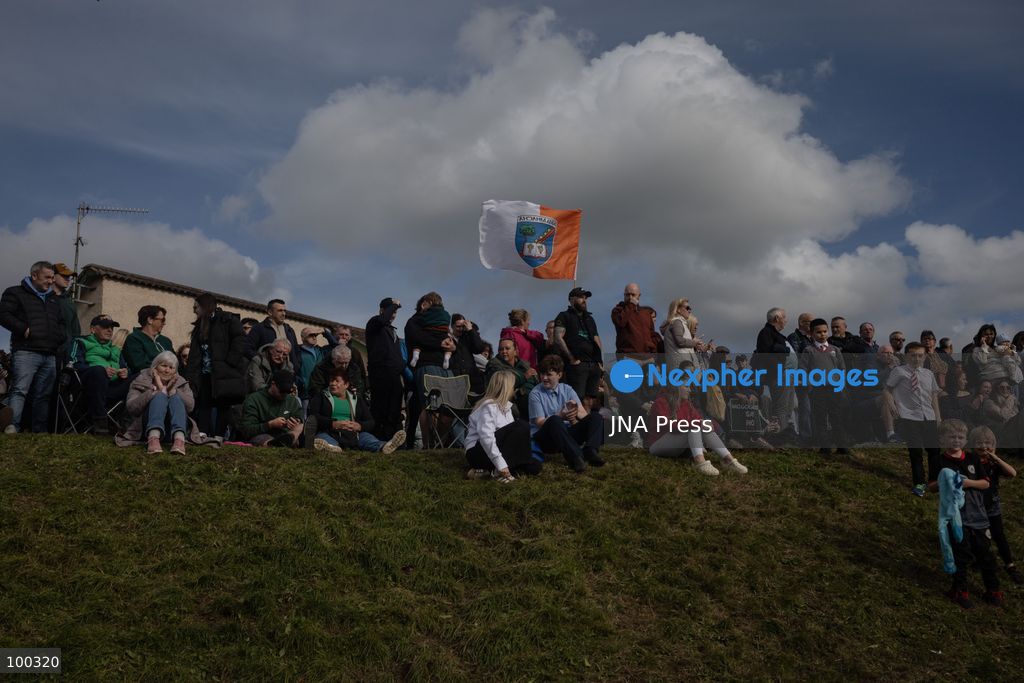 PORTADOWN, NORTHERN IRELAND, OCTOBER 1, 2026: Residents of the Garvaghy Road community gather in Portadown amid an ongoing dispute over a proposed Orange Order march through the area. Following several days of talks involving the Orange Order, the Police Service of Northern Ireland (PSNI) and community representatives, residents spend time together with family and friends, with music and chanting. The dispute remained unresolved as negotiations continued over the controversial parade route. Photo by Nadia Caimi / JNA Press. (Photo by Nadia Caimi/JNA Press via Nexpher Images)