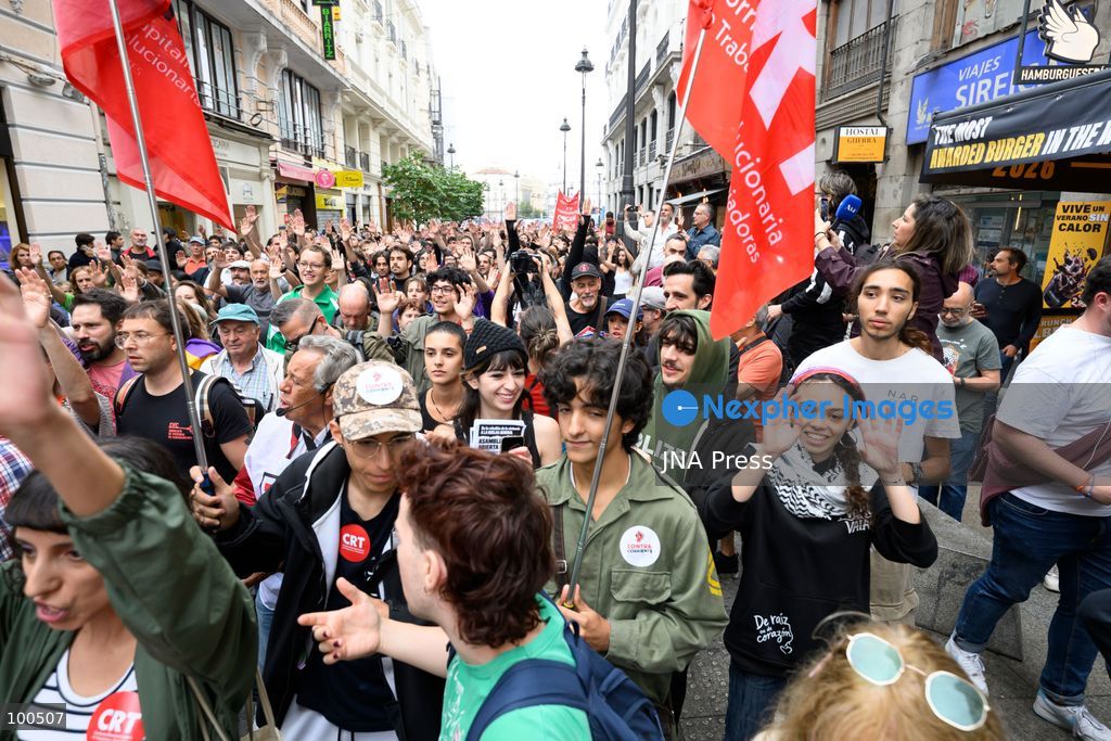 MADRID, SPAIN, OCTOBER 2, 2026: Members and supporters of the Sindicato de Inquilinas e Inquilinos de Madrid take part in a demonstration outside the Congress of Deputies as lawmakers debate and vote on two government housing decrees aimed at strengthening tenant protections and increasing affordable housing supply. Photo by Tomas Calle / JNA Press. (Photo by Tomas Calle/JNA Press via Nexpher Images)
