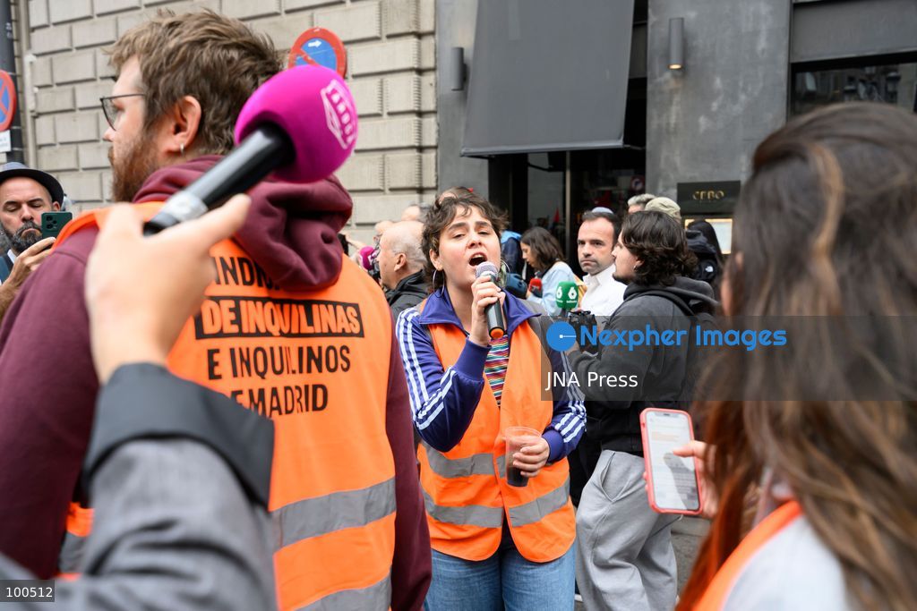 MADRID, SPAIN, OCTOBER 2, 2026: Members and supporters of the Sindicato de Inquilinas e Inquilinos de Madrid take part in a demonstration outside the Congress of Deputies as lawmakers debate and vote on two government housing decrees aimed at strengthening tenant protections and increasing affordable housing supply. Photo by Tomas Calle / JNA Press. (Photo by Tomas Calle/JNA Press via Nexpher Images)