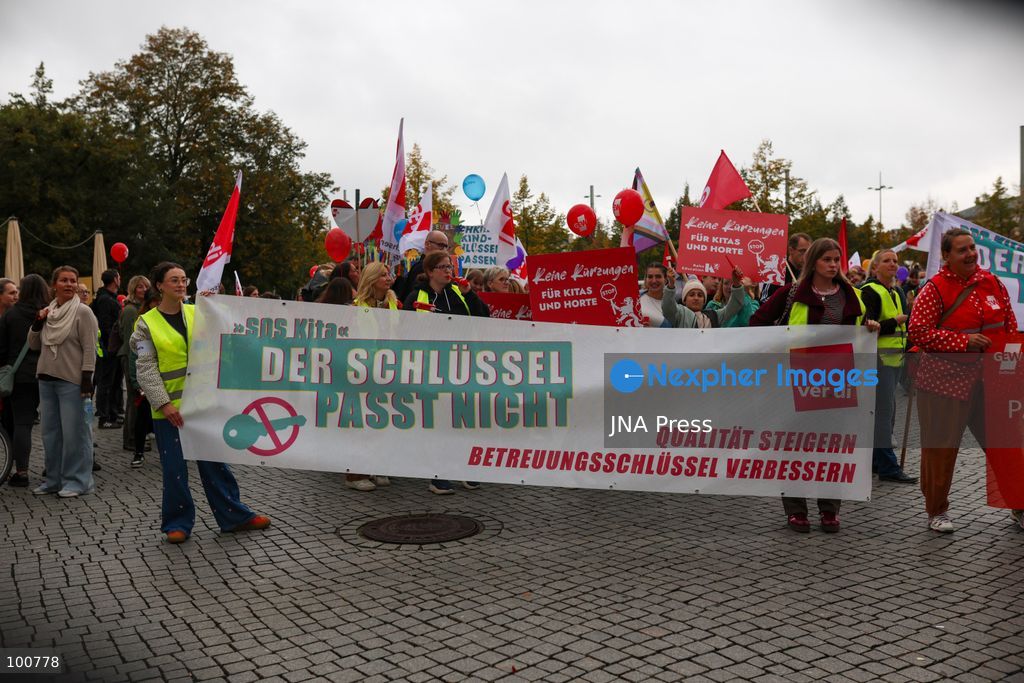 LEIPZIG, GERMANY, OCTOBER 2, 2026: Families, childcare workers and educators demonstrate in Leipzig over staffing, funding and working conditions at daycare centres and after-school care facilities. Parents and children joined childcare employees as protesters marched through the city calling attention to concerns over the availability and quality of childcare services in Leipzig and the wider state of Saxony. Photo by Maria Castro / JNA Press. (Photo by Maria Castro/JNA Press via Nexpher Images)