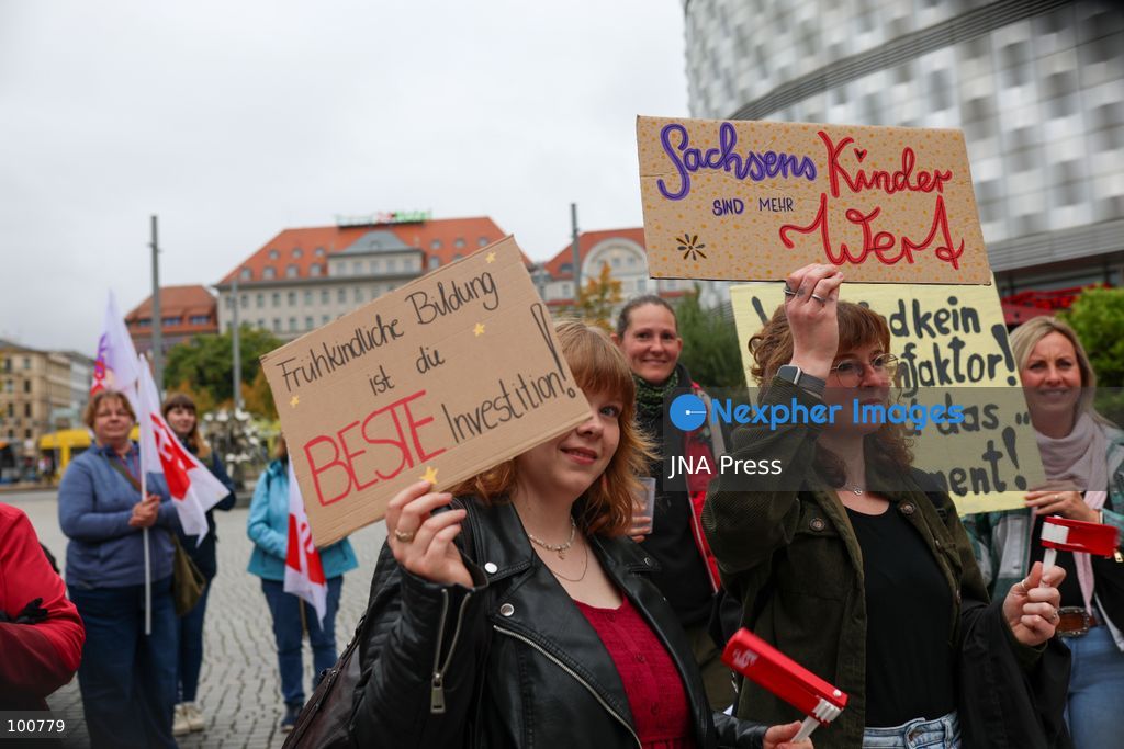 LEIPZIG, GERMANY, OCTOBER 2, 2026: Families, childcare workers and educators demonstrate in Leipzig over staffing, funding and working conditions at daycare centres and after-school care facilities. Parents and children joined childcare employees as protesters marched through the city calling attention to concerns over the availability and quality of childcare services in Leipzig and the wider state of Saxony. Photo by Maria Castro / JNA Press. (Photo by Maria Castro/JNA Press via Nexpher Images)