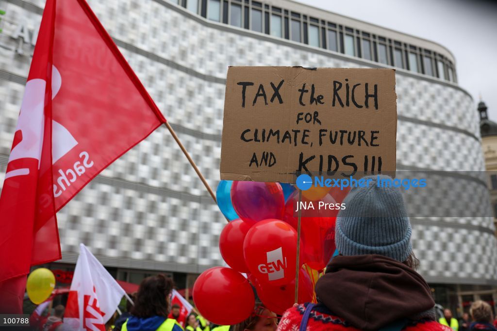 LEIPZIG, GERMANY, OCTOBER 2, 2026: Families, childcare workers and educators demonstrate in Leipzig over staffing, funding and working conditions at daycare centres and after-school care facilities. Parents and children joined childcare employees as protesters marched through the city calling attention to concerns over the availability and quality of childcare services in Leipzig and the wider state of Saxony. Photo by Maria Castro / JNA Press. (Photo by Maria Castro/JNA Press via Nexpher Images)