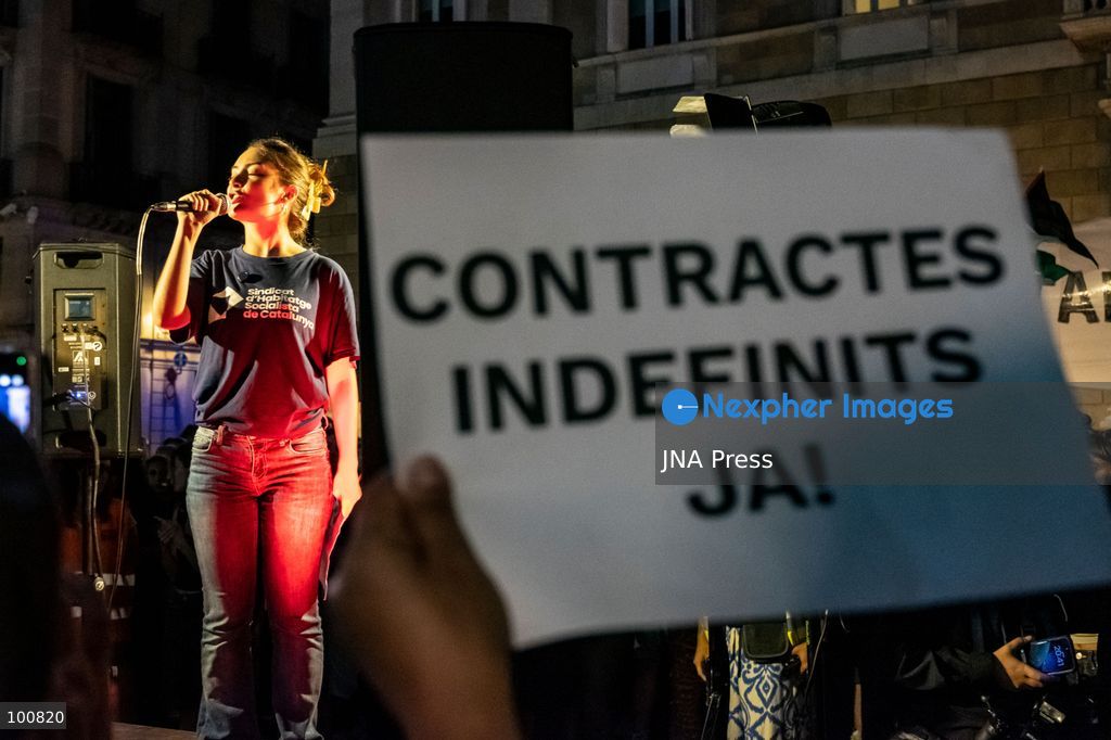 BARCELONA, SPAIN, OCTOBER 1, 2026: Hundreds of housing protesters gather in Placa Sant Jaume outside Barcelona City Hall to demand that lawmakers approve two government housing decrees ahead of a vote in the Spanish Congress of Deputies. The measures, promoted following nationwide protests over the eviction of Madrid resident Maricarmen Abascal, included stronger protections against evictions and changes to rental regulations. After the demonstration, participants headed to Placa de Catalunya to join an ongoing housing encampment. Photo by Miguel Galmes / JNA Press. (Photo by Miguel Galmés/JNA Press via Nexpher Images)