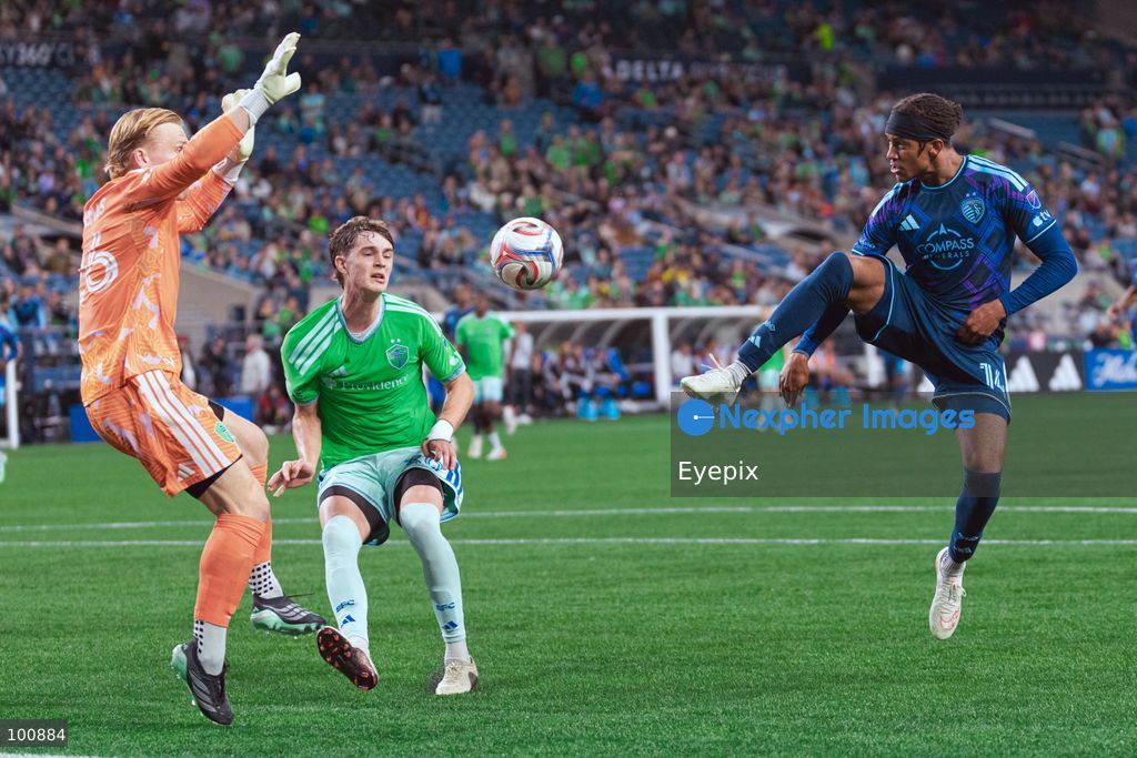 Calvin Harris #14 of Sporting Kansas City shoots the ball during the MLS match between Sounders FC and Sporting Kansas City at Lumen Field. on October 1, 2026 in Seattle, Washington. (Photo by Jules Doyle/ Eyepix Group) (Photo by Jules Doyle/ Eyepix Group/Eyepix via Nexpher Images)
