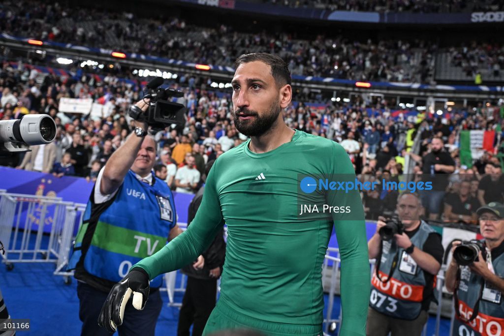 PARIS, FRANCE - OCTOBER 2, 2026: Italy’s goalkeeper Gianluigi Donnarumma looks on at the end of the Nations League football match between France and Italy at the Stade de France stadium in Saint Denis near Paris on October 2, 2026. Photo by Firas Abdullah / JNA Press (Photo by Firas Abdullah/JNA Press via Nexpher Images)