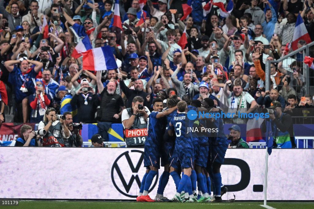 PARIS, FRANCE - OCTOBER 2, 2026: French players celebrate scoring a goal during the Nations League football match between France and Italy at the Stade de France stadium in Saint Denis near Paris on October 2, 2026. Photo by Firas Abdullah / JNA Press (Photo by Firas Abdullah/JNA Press via Nexpher Images)