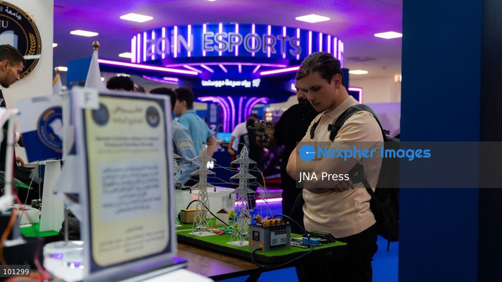 BAGHDAD, IRAQ, OCTOBER 1, 2026: Visitors and industry professionals attend ITEX Iraq 2026 in Baghdad, where local and international companies showcase products, services and technological solutions across the technology and communications sectors. The event features exhibitions, presentations and professional discussions, providing a platform for companies and industry representatives to network and explore developments in Iraq's technology and digital business sectors. Photo by Moqtada Mahdi / JNA Press. (Photo by Moqtada Mahdi Jassem/JNA Press via Nexpher Images)