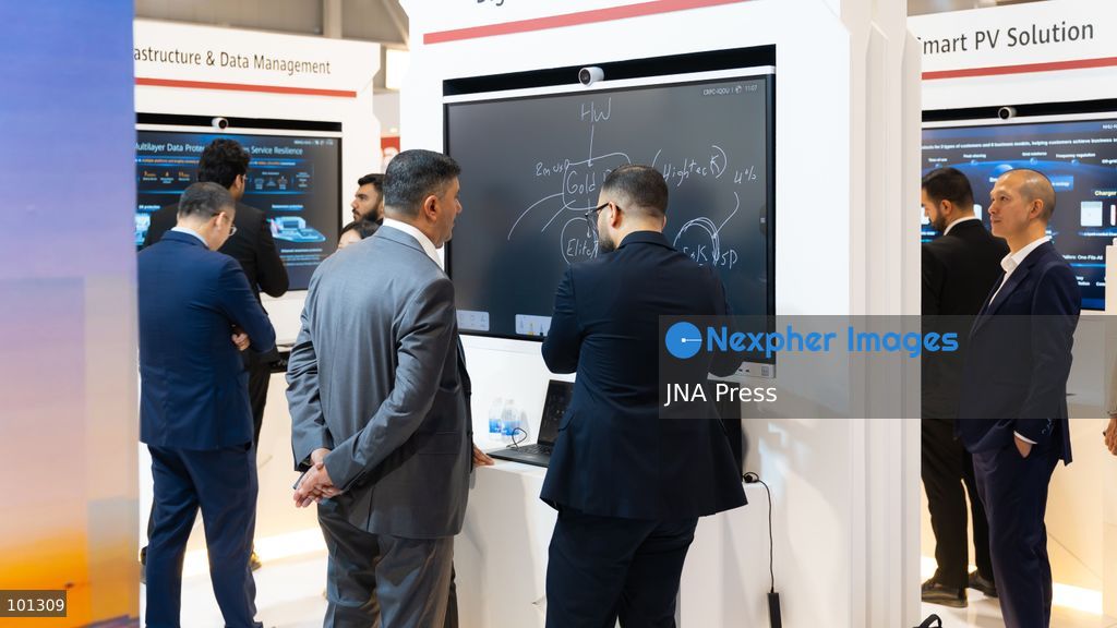 BAGHDAD, IRAQ, OCTOBER 1, 2026: Visitors and industry professionals attend ITEX Iraq 2026 in Baghdad, where local and international companies showcase products, services and technological solutions across the technology and communications sectors. The event features exhibitions, presentations and professional discussions, providing a platform for companies and industry representatives to network and explore developments in Iraq's technology and digital business sectors. Photo by Moqtada Mahdi / JNA Press. (Photo by Moqtada Mahdi Jassem/JNA Press via Nexpher Images)