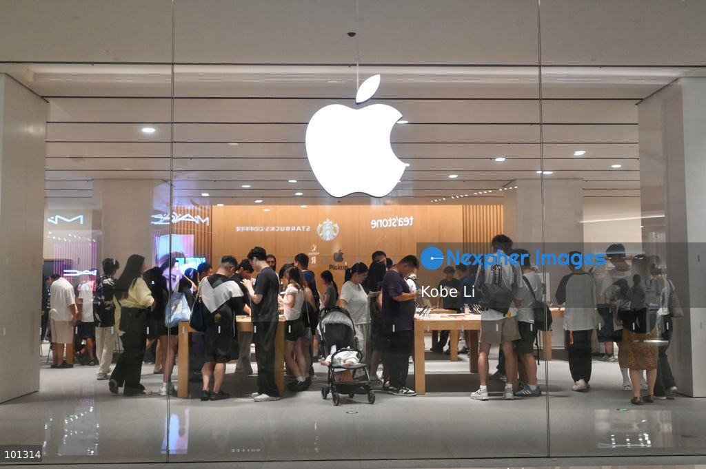 Visitors visiting a Apple Store on October 3, 2026 in Shenzhen, China. (Photo by Kobe Li/Nexpher Images)