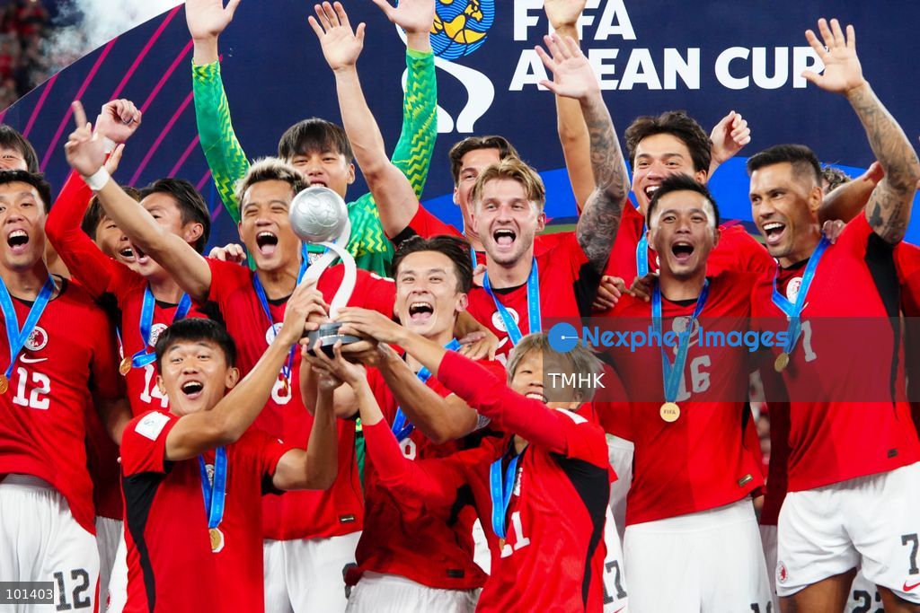 Players of Hong Kong, China lift the trophy after defeating Cambodia 2-0 to win the FIFA ASEAN Challenge Cup at Kai Tak Stadium in Hong Kong on October 3, 2026. (Photo by Zulu Lo/TMHK via Nexpher Images)