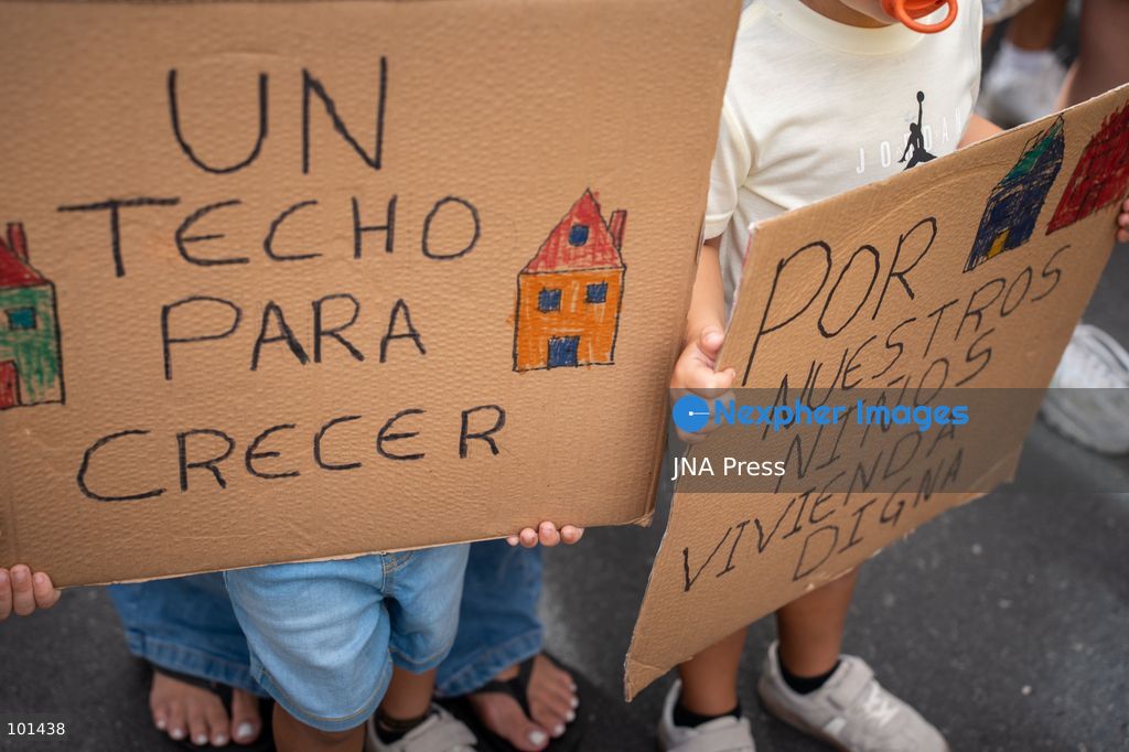 LAS PALMAS DE GRAN CANARIA, SPAIN – OCTOBER 3, 2026: Thousands of people marched through Las Palmas de Gran Canaria to demand measures addressing the housing crisis, following several days of protest and a camp in Plaza de la Feria. The demonstration set off from the square toward the regional government headquarters, with protesters calling for affordable housing, rent regulation and greater public housing provision. The mobilization took place a day after Spain’s Congress rejected two government decrees containing housing measures. Photo by Alex Basha / JNA Press. (Photo by Alex Basha/JNA Press via Nexpher Images)
