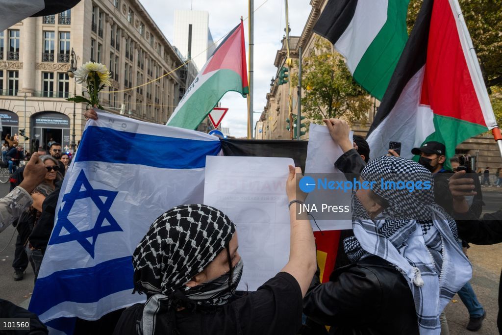 BERLIN, GERMANY – OCTOBER 3, 2026: Thousands of people took part in a peace demonstration in central Berlin on German Unity Day. A coalition of peace initiatives, trade unions, and political and civil-society groups organized the protest. The demonstrators focused on military rearmament, the possible reintroduction of conscription, and Germany’s military policy. The march began at the Brandenburg Gate and continued through the government district before concluding with a rally. The demonstration brought together participants expressing opposition to Germany’s current and proposed military policies on a national public holiday. Photo by Jess Flom / JNA Press. (Photo by jess flom/JNA Press via Nexpher Images)