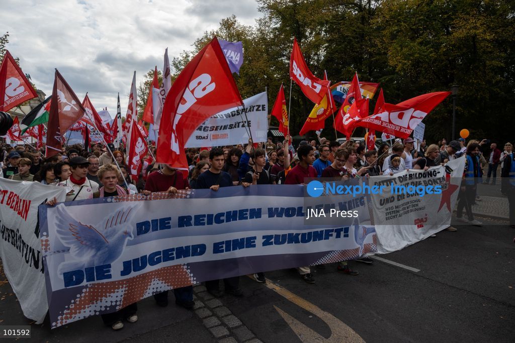 BERLIN, GERMANY – OCTOBER 3, 2026: Thousands of people took part in a peace demonstration in central Berlin on German Unity Day. A coalition of peace initiatives, trade unions, and political and civil-society groups organized the protest. The demonstrators focused on military rearmament, the possible reintroduction of conscription, and Germany’s military policy. The march began at the Brandenburg Gate and continued through the government district before concluding with a rally. The demonstration brought together participants expressing opposition to Germany’s current and proposed military policies on a national public holiday. Photo by Jess Flom / JNA Press. (Photo by jess flom/JNA Press via Nexpher Images)