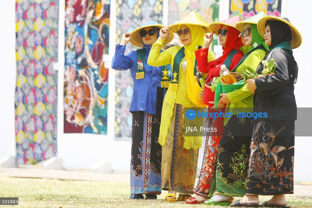 MALANG, EAST JAVA, INDONESIA, OCTOBER 4, 2026: Visitors and artisans take part in National Batik Day celebrations in Malang, featuring batik-making workshops, textile exhibitions and fashion shows showcasing traditional Indonesian designs. Batik is produced using a wax-resist dyeing technique, with patterns traditionally applied using a canting tool. Indonesian batik was inscribed by UNESCO on its Representative List of the Intangible Cultural Heritage of Humanity in 2009. Photo by Hayu Yudha Prabowo / JNA Press. (Photo by Hayu Yudha Prabowo/JNA Press via Nexpher Images)