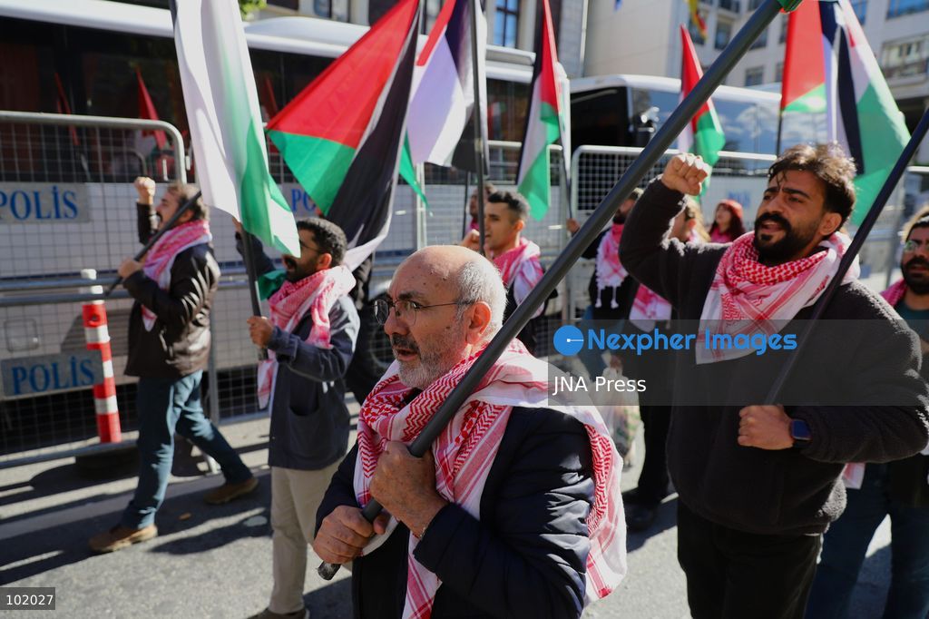 ISTANBUL, TURKIYE, OCTOBER 4, 2026: Demonstrators from left-wing and socialist organizations march from Taksim toward Dolmabahce in Istanbul in solidarity with Palestinians. Participants carried Palestinian flags and chanted slogans while protesting Israel’s military operations in Gaza and calling attention to the humanitarian situation facing Palestinians. Photo by Dilara Acikgoz / JNA Press. (Photo by Dilara Acikgoz/JNA Press via Nexpher Images)