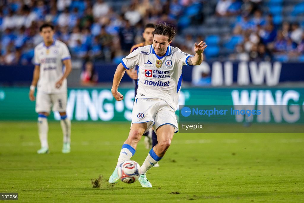 Agustin Palavecino #8 of Cruz Azul runs with the ball during the friendly football match  between Los Angeles Galaxy and Cruz Azul at Dignity Health Sport Park. on October 4, 2026 in Carson, California. (Photo by Arturo Cordero/ Eyepix Group) (Photo by Arturo Cordero/ Eyepix Group/Eyepix via Nexpher Images)