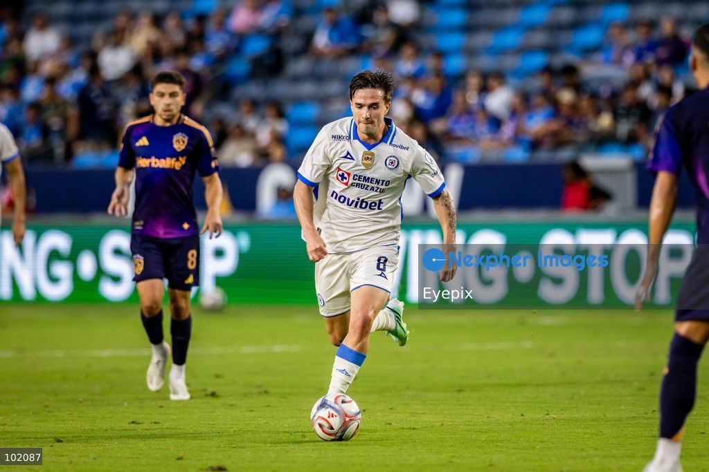 Agustin Palavecino #8 of Cruz Azul runs with the ball during the friendly football match  between Los Angeles Galaxy and Cruz Azul at Dignity Health Sport Park. on October 4, 2026 in Carson, California. (Photo by Arturo Cordero/ Eyepix Group) (Photo by Arturo Cordero/ Eyepix Group/Eyepix via Nexpher Images)