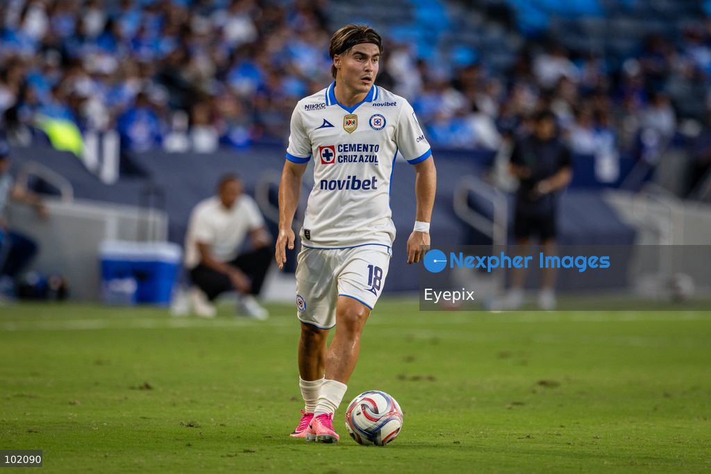 Luka Romero #18 of Cruz Azul controls the ball during the friendly football match between Los Angeles Galaxy and Cruz Azul at Dignity Health Sport Park. on October 4, 2026 in Carson, California. (Photo by Arturo Cordero/ Eyepix Group) (Photo by Arturo Cordero/ Eyepix Group/Eyepix via Nexpher Images)