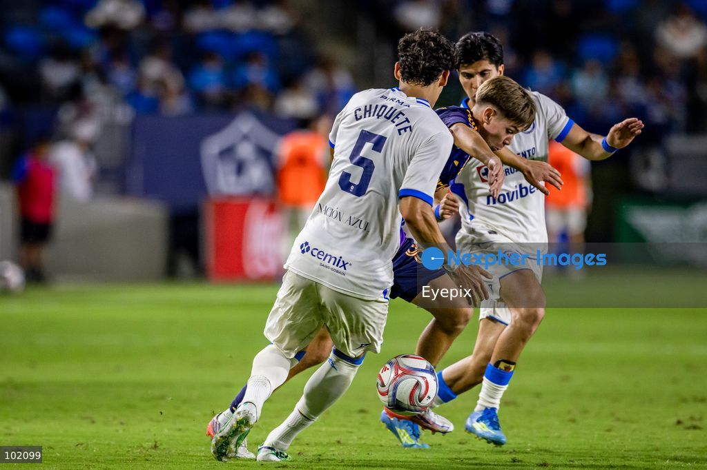 Kyōgo Furuhashi #7 of Los Angeles Galaxy dribling the ball during the friendly football match  between Los Angeles Galaxy and Cruz Azul at Dignity Health Sport Park. on October 4, 2026 in Carson, California. (Photo by Arturo Cordero/ Eyepix Group) (Photo by Arturo Cordero/ Eyepix Group/Eyepix via Nexpher Images)