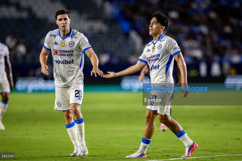 Jose Paradela #30 and Ariel Castro #60 of Cruz Azul during the friendly football match between Los Angeles Galaxy and Cruz Azul at Dignity Health Sport Park. on October 4, 2026 in Carson, California. (Photo by Arturo Cordero/ Eyepix Group) (Photo by Arturo Cordero/ Eyepix Group/Eyepix via Nexpher Images)