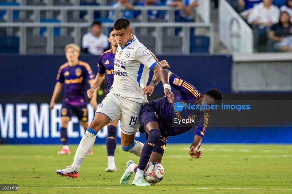 Emiro Garcés #25 of Los Angeles Galaxy and Jose Calero #14 of Cruz Azul battle for the ball during the friendly football match between Los Angeles Galaxy and Cruz Azul at Dignity Health Sport Park. on October 4, 2026 in Carson, California. (Photo by Arturo Cordero/ Eyepix Group) (Photo by Arturo Cordero/ Eyepix Group/Eyepix via Nexpher Images)