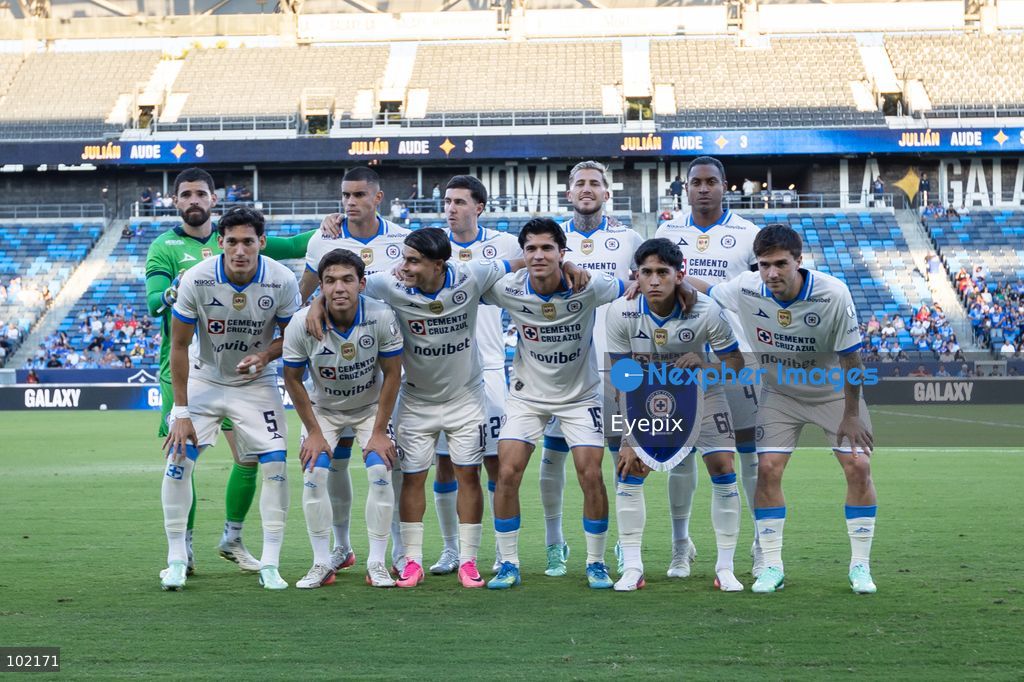 Cruz Azul players pose for photos during the friendly football match  between Los Angeles Galaxy and Cruz Azul at Dignity Health Sport Park. on October 4, 2026 in Carson, California. (Photo by Arturo Cordero/ Eyepix Group) (Photo by Arturo Cordero/ Eyepix Group/Eyepix via Nexpher Images)