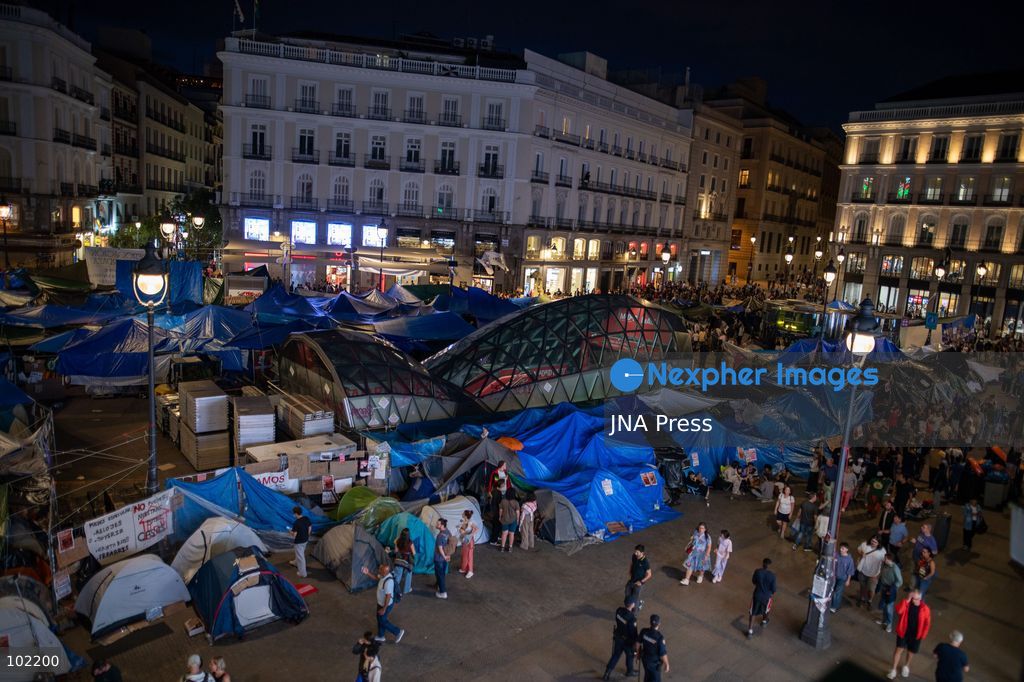 MADRID, SPAIN, OCTOBER 5, 2026: Hundreds of tents remain at Puerta del Sol as housing rights activists continue their protest encampment for a tenth day. The occupation of the central Madrid square began following demonstrations over Spain's housing crisis and the eviction of Maricarmen Abascal, a woman in her eighties whose case became a focal point for protests demanding stronger protections against evictions and greater access to affordable housing. Photo by C. Carvajal / JNA Press. (Photo by C. Carvajal/JNA Press via Nexpher Images)