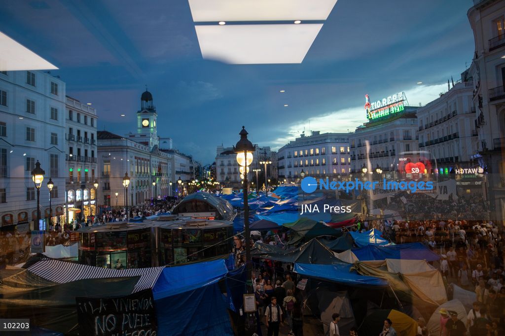 MADRID, SPAIN, OCTOBER 5, 2026: Hundreds of tents remain at Puerta del Sol as housing rights activists continue their protest encampment for a tenth day. The occupation of the central Madrid square began following demonstrations over Spain's housing crisis and the eviction of Maricarmen Abascal, a woman in her eighties whose case became a focal point for protests demanding stronger protections against evictions and greater access to affordable housing. Photo by C. Carvajal / JNA Press. (Photo by C. Carvajal/JNA Press via Nexpher Images)