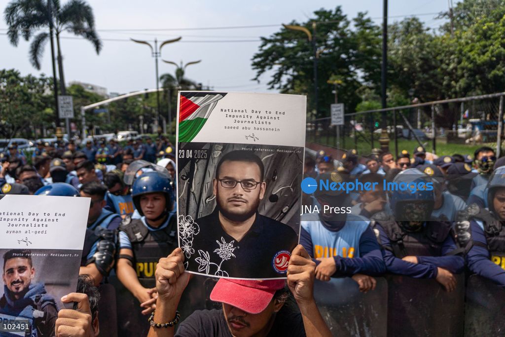 PASAY CITY, PHILIPPINES, OCTOBER 7, 2026: Pro-Palestinian activists and progressive groups march toward the United States Embassy in Manila in solidarity with Palestinians and to protest US military support for Israel on the third anniversary of the October 7, 2023 attacks and the start of the ensuing Gaza war. Demonstrators criticized continued US arms support for Israel and accused the Philippine government of failing to take stronger action over the war in Gaza. More than 74,000 Palestinians have been killed in Gaza since October 2023, according to Gaza health authorities. Photo by Charles Edmon (Photo by Charles Edmon S. Perez/JNA Press via Nexpher Images)