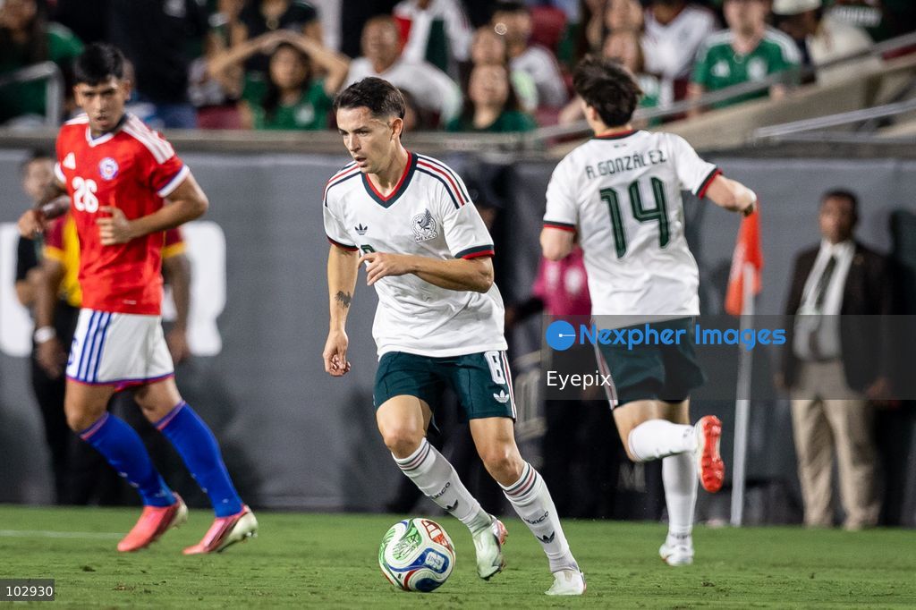 Álvaro Fidalgo #8 of Mexico national team runs with the ball during the International Friendly football match between Mexico and Chile at Los Angeles Memorial Coliseum on October 6, 2026 in Pasadena, California. (Photo by Arturo Cordero / Eyepix Group) (Photo by Arturo Cordero / Eyepix Group/Eyepix via Nexpher Images)
