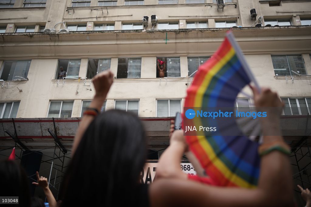 RIO DE JANEIRO, BRAZIL, OCTOBER 7, 2026: Students, youth organizations and activists march through central Rio de Janeiro in support of President Luiz Inacio Lula da Silva and against presidential candidate Flavio Bolsonaro ahead of Brazil's presidential runoff. Demonstrators marched from Candelaria to Cinelandia carrying pro-Lula and anti-far-right banners while calling for the defense of democracy, public education and student rights. Lula and Bolsonaro will face each other in the second round of the presidential election on October 25. Photo: Mariana Greif / JNA PRESS (Photo by Mariana Greif/JNA Press via Nexpher Images)