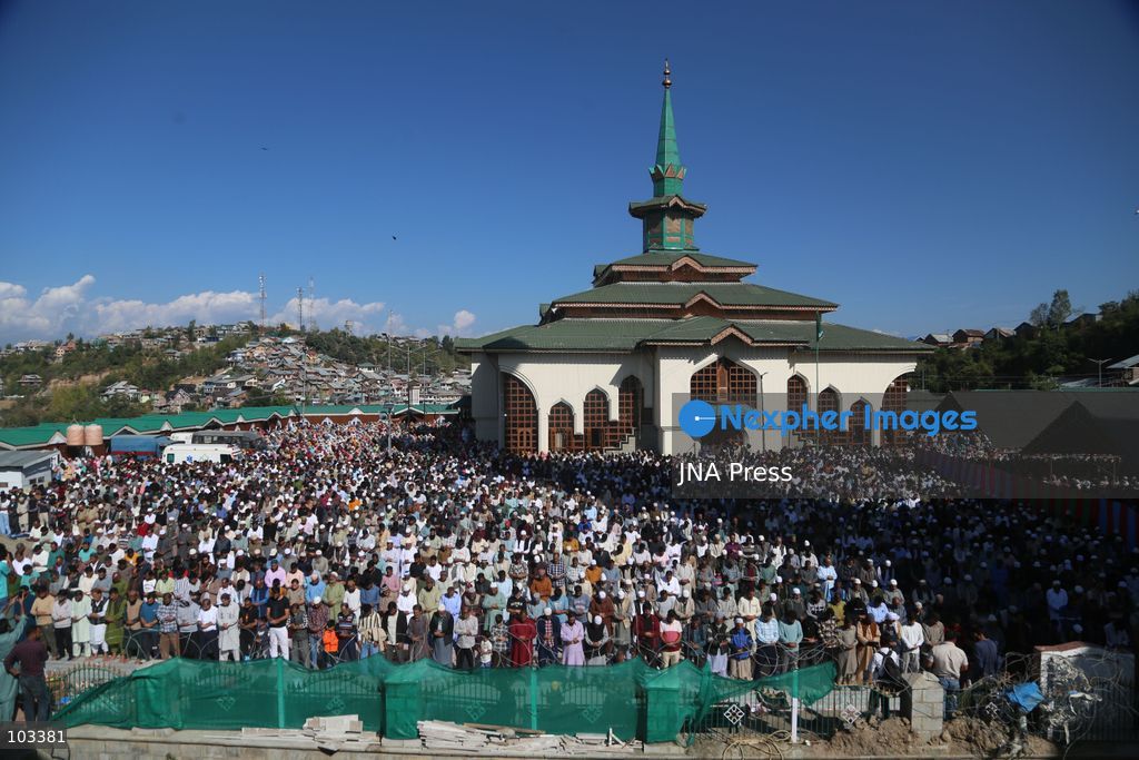 CHARAR-E-SHARIEF, KASHMIR, INDIA, OCTOBER 9, 2026: Devotees gather at the shrine of Sheikh Noor-ud-Din Noorani to offer Friday prayers during the annual Urs commemorating the revered Sufi saint in Charar-e-Sharief, in central Kashmir's Budgam district. Worshippers offered prayers and recited naats and manqabats during the religious gathering as security personnel were deployed around the shrine. Photo by Nisar Ul Haq Allaie / JNA Press. (Photo by Nisar Ul Haq Haq/JNA Press via Nexpher Images)