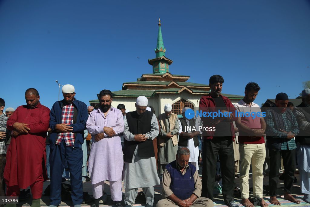 CHARAR-E-SHARIEF, KASHMIR, INDIA, OCTOBER 9, 2026: Devotees gather at the shrine of Sheikh Noor-ud-Din Noorani to offer Friday prayers during the annual Urs commemorating the revered Sufi saint in Charar-e-Sharief, in central Kashmir's Budgam district. Worshippers offered prayers and recited naats and manqabats during the religious gathering as security personnel were deployed around the shrine. Photo by Nisar Ul Haq Allaie / JNA Press. (Photo by Nisar Ul Haq Haq/JNA Press via Nexpher Images)