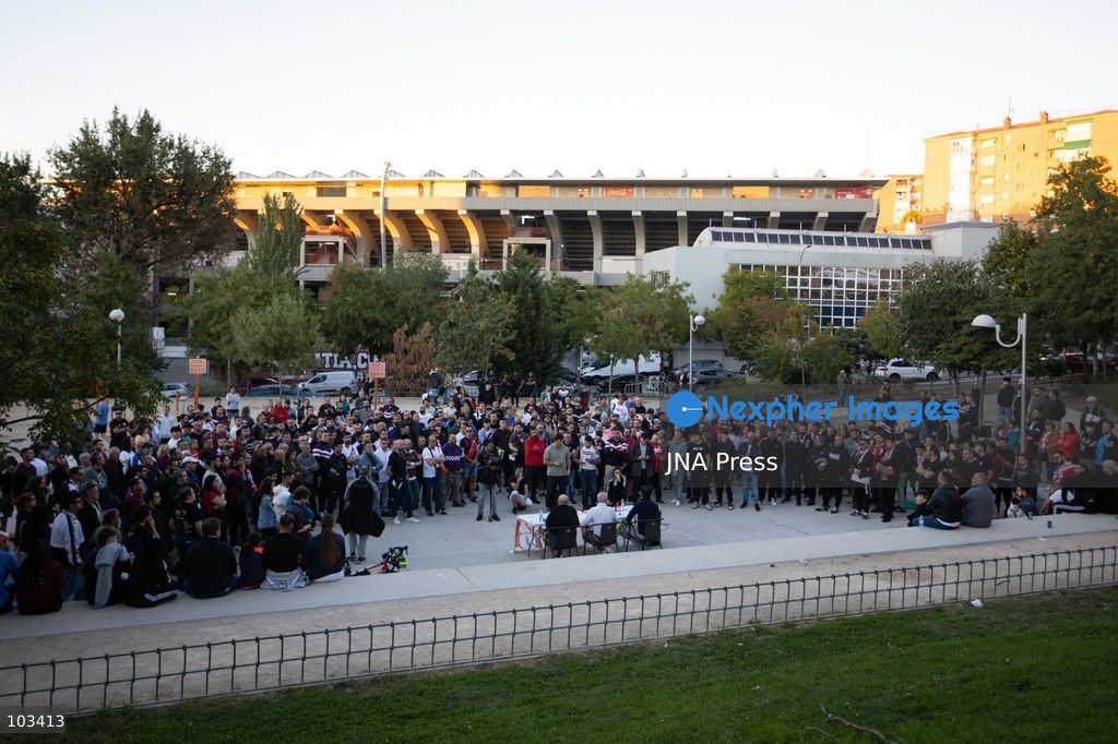 MADRID, SPAIN, OCTOBER 9, 2026: Representatives of Rayo Vallecano supporters’ groups hold a press conference at Parque Juan Jose Garcia Espartero in Madrid under the slogan “SOS Rayo – Salvemos al Rayo” (Save Rayo), raising concerns about the football club’s current situation and calling for measures to protect its future. Jota Vaquerizo and representatives of the Federacion de Penas and Plataforma ADRV participated in the event, highlighting supporters’ demands and their campaign for the club. Photo by Adrian Duran / JNA Press. (Photo by Adrián Durán Mediano/JNA Press via Nexpher Images)