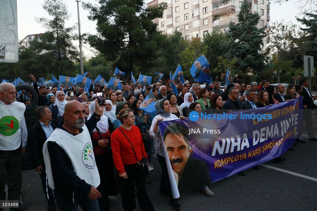 DIYARBAKIR, TURKEY, OCTOBER 9, 2026: Hundreds of demonstrators march through Diyarbakir during a protest organized by the pro-Kurdish DEM Party, calling for the release of imprisoned Kurdistan Workers’ Party (PKK) leader Abdullah Ocalan. Participants carried banners and chanted slogans demanding his freedom amid ongoing efforts to advance a peace process between the Turkish government and the PKK following the group’s announcement that it would lay down its arms. Photo by Ensar Ozdemir / JNA Press. (Photo by Ensar Ozdemir/JNA Press via Nexpher Images)