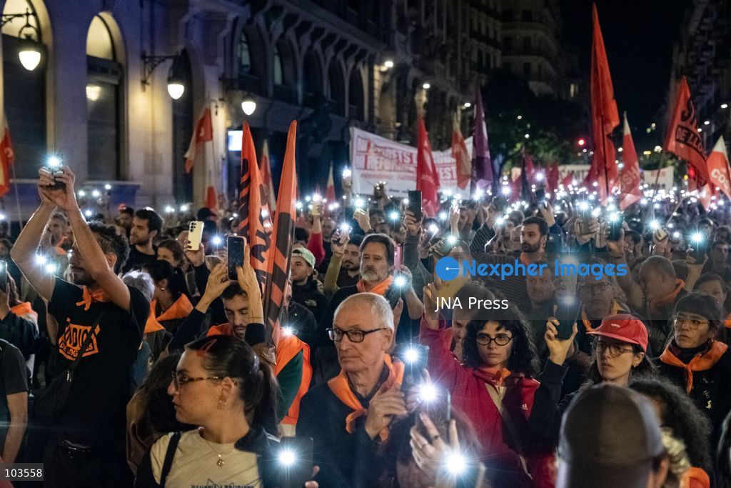 BARCELONA, SPAIN, OCTOBER 9, 2026: Thousands of housing rights protesters march through central Barcelona demanding stronger protections against evictions and calling for a general strike on November 11. The demonstration, organized by housing unions and activist groups, drew approximately 3,000 participants according to local police, while organizers estimated 15,000. Demonstrators observed a minute of silence in memory of Maricarmen Abascal, an 87-year-old woman who died following her eviction in Madrid, and Olga Matute and Javier, who died by suicide after being evicted in L'Hospitalet de Llobregat. The march began at Placa Universitat and continued through the city center. Photo by Miguel Galmés / JNA Press. (Photo by Miguel GalmÃ©s/JNA Press via Nexpher Images)