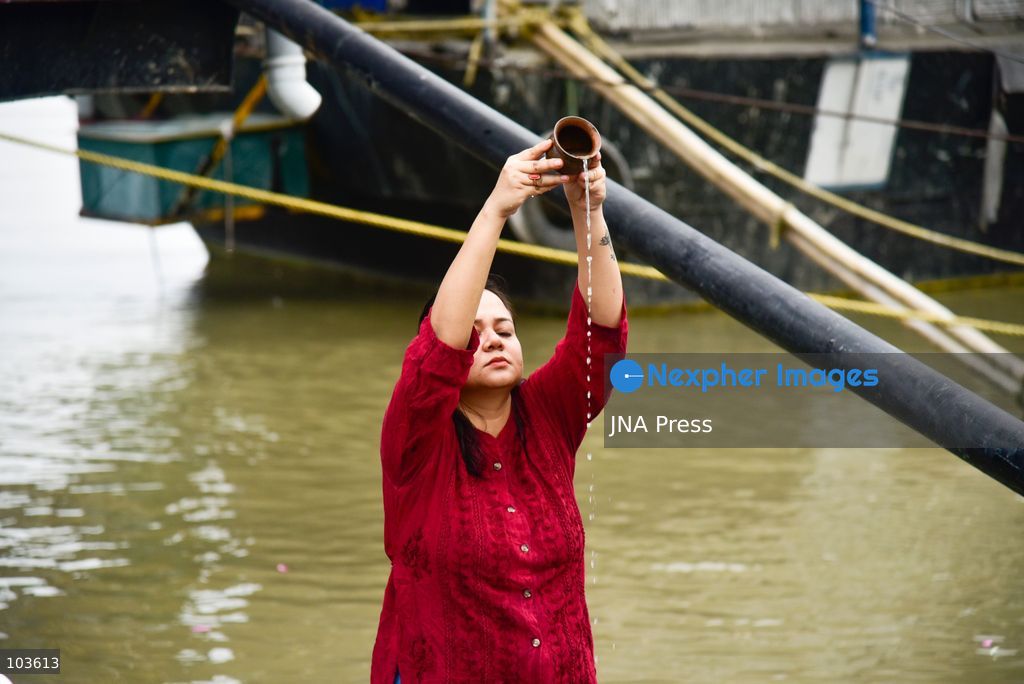 GUWAHATI, ASSAM, INDIA – OCTOBER 10, 2026: Hindu devotees perform the Tarpan ritual on the banks of the Brahmaputra River in Guwahati on the final day of Pitru Paksha, a period dedicated to honoring deceased ancestors in Hindu tradition. During Tarpan, devotees offer water and prayers as an act of remembrance and respect for their forefathers. Pitru Paksha is observed according to the Hindu lunar calendar and is traditionally marked by rituals intended to honor departed family members and seek blessings for their souls. The Brahmaputra riverbank is among the locations where devotees gather to perform these ancestral rites. The ritual reflects the continuing importance of family remembrance and religious observance in Hindu communities across India. Photo by Hafiz Ahmed / JNA Press. (Photo by Hafiz Ahmed/JNA Press via Nexpher Images)