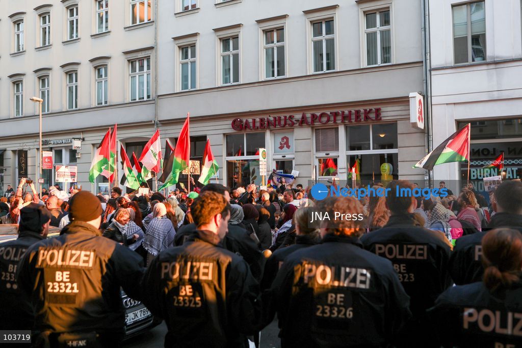 BERLIN, GERMANY, OCTOBER 10, 2026: Thousands of demonstrators take part in the United4Palestine rally under the slogan “No Peace on Stolen Land” in Berlin. Police estimated that around 3,500 people participated in the demonstration, which took place amid extensive security measures and a large police presence. Pro-Israeli counter-protests were also held nearby, with participants expressing opposing views on the Israeli-Palestinian conflict. Photo by Maria Castro / JNA Press. (Photo by Maria Castro/JNA Press via Nexpher Images)