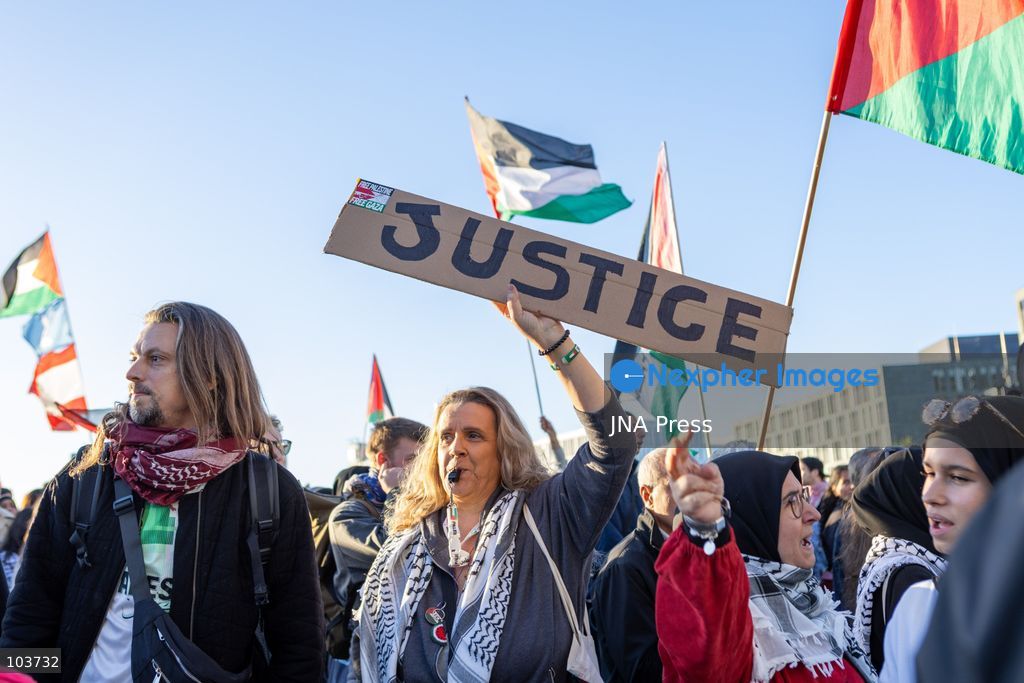 BERLIN, GERMANY, OCTOBER 10, 2026: Thousands of demonstrators take part in the United4Palestine rally under the slogan “No Peace on Stolen Land” in Berlin. Police estimated that around 3,500 people participated in the demonstration, which took place amid extensive security measures and a large police presence. Pro-Israeli counter-protests were also held nearby, with participants expressing opposing views on the Israeli-Palestinian conflict. Photo by Maria Castro / JNA Press. (Photo by Maria Castro/JNA Press via Nexpher Images)