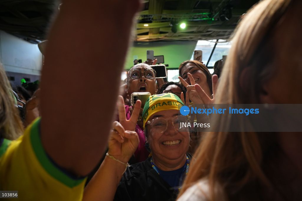 RIO DE JANEIRO, BRAZIL, OCTOBER 10, 2026: Brazilian presidential candidate Flavio Bolsonaro addresses female supporters during a campaign event in Rio de Janeiro ahead of the October 25 presidential runoff election against incumbent President Luiz Inacio Lula da Silva. Bolsonaro met with women leaders and supporters to discuss women's participation in politics, family support and social inclusion policies, including assistance for mothers and families of children with special needs. The event formed part of his campaign efforts to mobilize voters ahead of the second round. Photo by Mariana Greif / JNA Press. (Photo by Mariana Greif/JNA Press via Nexpher Images)