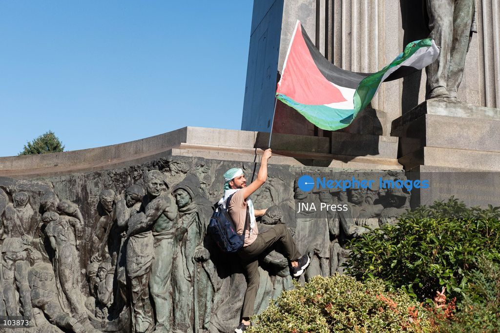 TURIN, ITALY, OCTOBER 10, 2026: Thousands of demonstrators march through the streets of Turin during a regional protest in solidarity with Palestine. Participants from across the Piedmont region gathered for the demonstration organized by Torino per Gaza, waving Palestinian flags and carrying banners as they marched through the city center. The procession passed through several neighborhoods, including Barriera di Milano, before returning toward central Turin. Italian news agency ANSA estimated attendance at around 8,000, while organizers claimed 20,000 participants. Photo by Camilla Baronetto / JNA Press. (Photo by Camilla Baronetto/JNA Press via Nexpher Images)