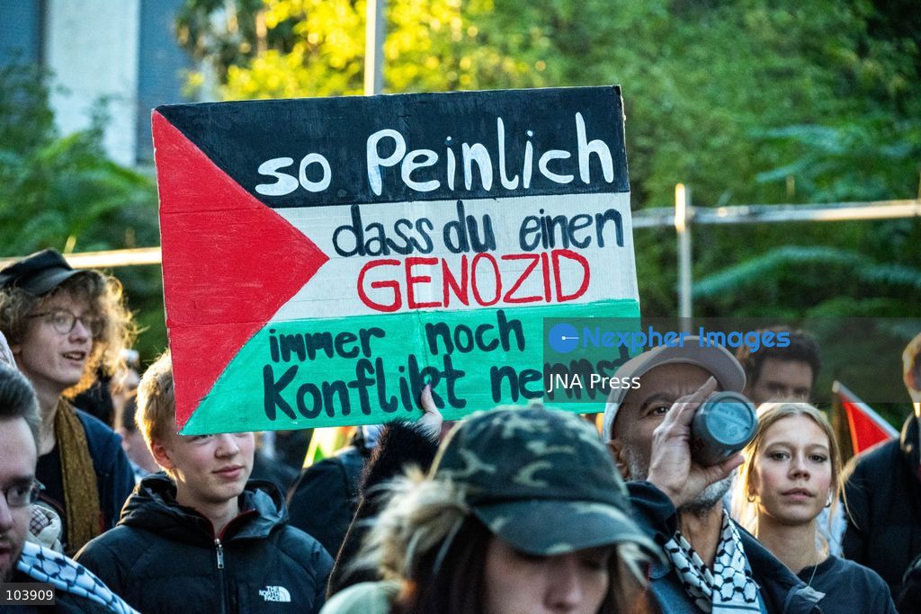 BERLIN, GERMANY, OCTOBER 10, 2026: Thousands of pro-Palestinian demonstrators march through central Berlin during the United4Palestine rally under the slogan "No Peace on Stolen Land." Protesters called for an end to the Israeli occupation of Palestinian territories and demanded that Germany end its political and military support for Israel. Organizers estimated attendance at 20,000 people, while Berlin police reported approximately 3,500 participants. Smaller pro-Israel counter-demonstrations were also held in the German capital amid a significant police presence. Photo by Jess Flom / JNA Press. (Photo by jess flom/JNA Press via Nexpher Images)