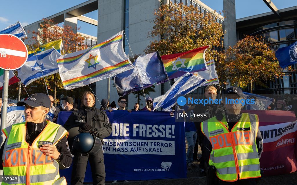 BERLIN, GERMANY, OCTOBER 10, 2026: Pro-Palestinian demonstrators march through Berlin calling for Palestinian rights and an end to the Israeli occupation. Supporters of Israel were also present as the demonstration moved through the German capital. Photo by Somaya Abdelrahman / JNA Press. (Photo by Somaya Abdelrahman/JNA Press via Nexpher Images)