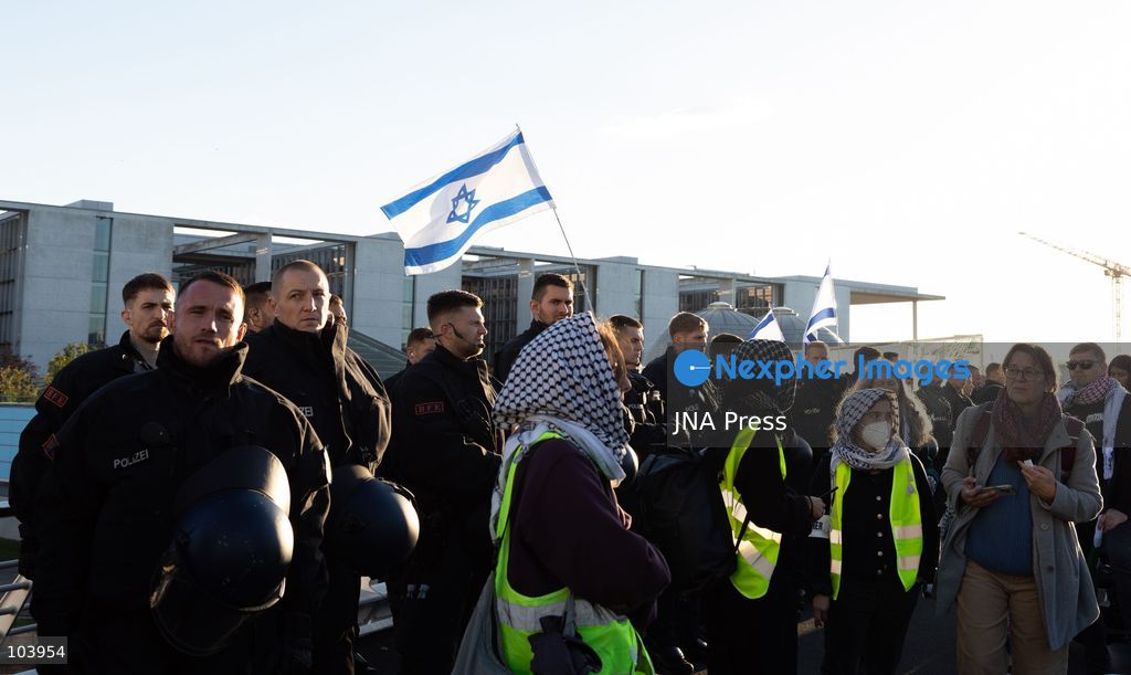 BERLIN, GERMANY, OCTOBER 10, 2026: Pro-Palestinian demonstrators march through Berlin calling for Palestinian rights and an end to the Israeli occupation. Supporters of Israel were also present as the demonstration moved through the German capital. Photo by Somaya Abdelrahman / JNA Press. (Photo by Somaya Abdelrahman/JNA Press via Nexpher Images)